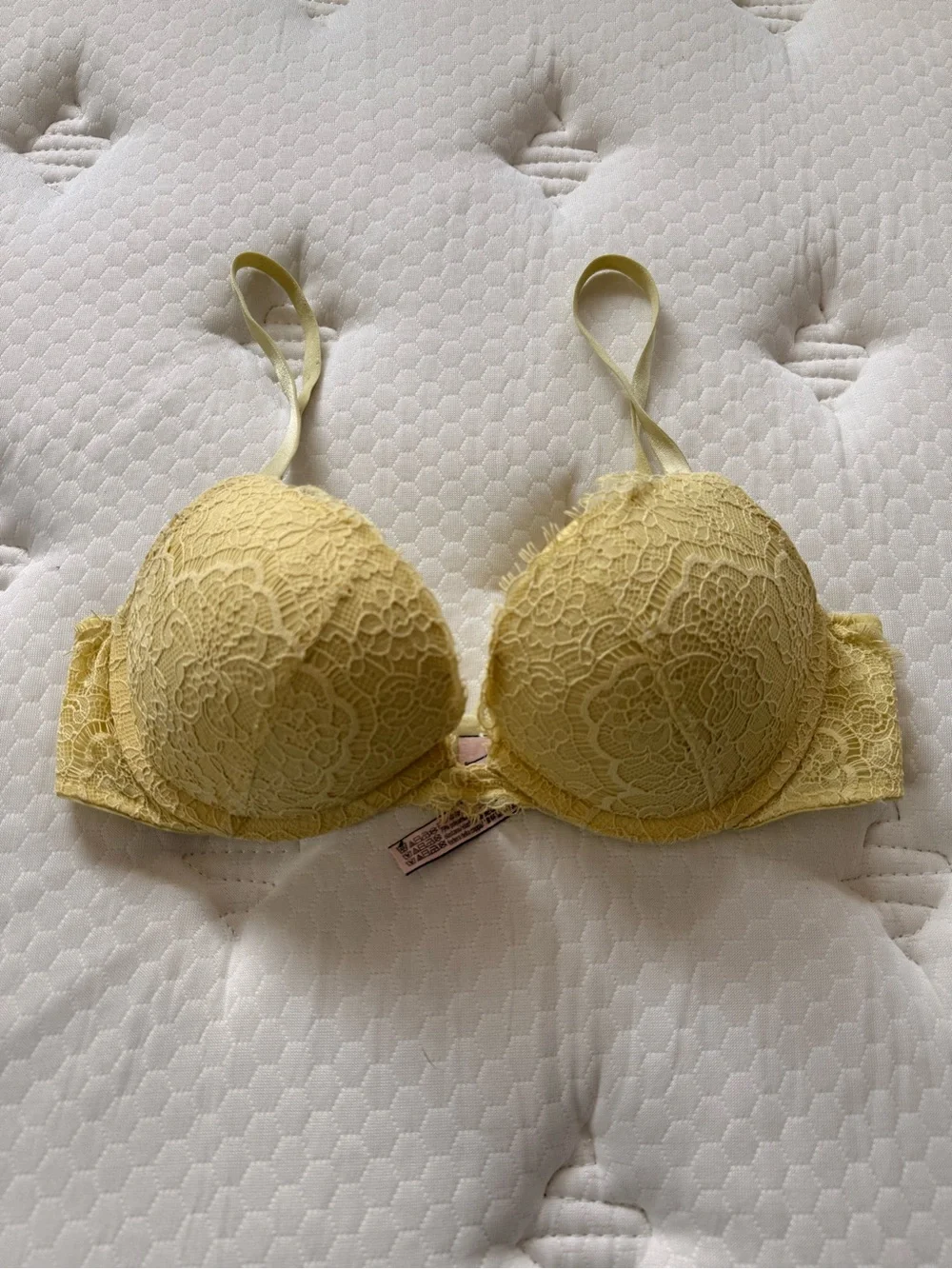 Victoria's Secret Yellow Lace Push-Up Bra